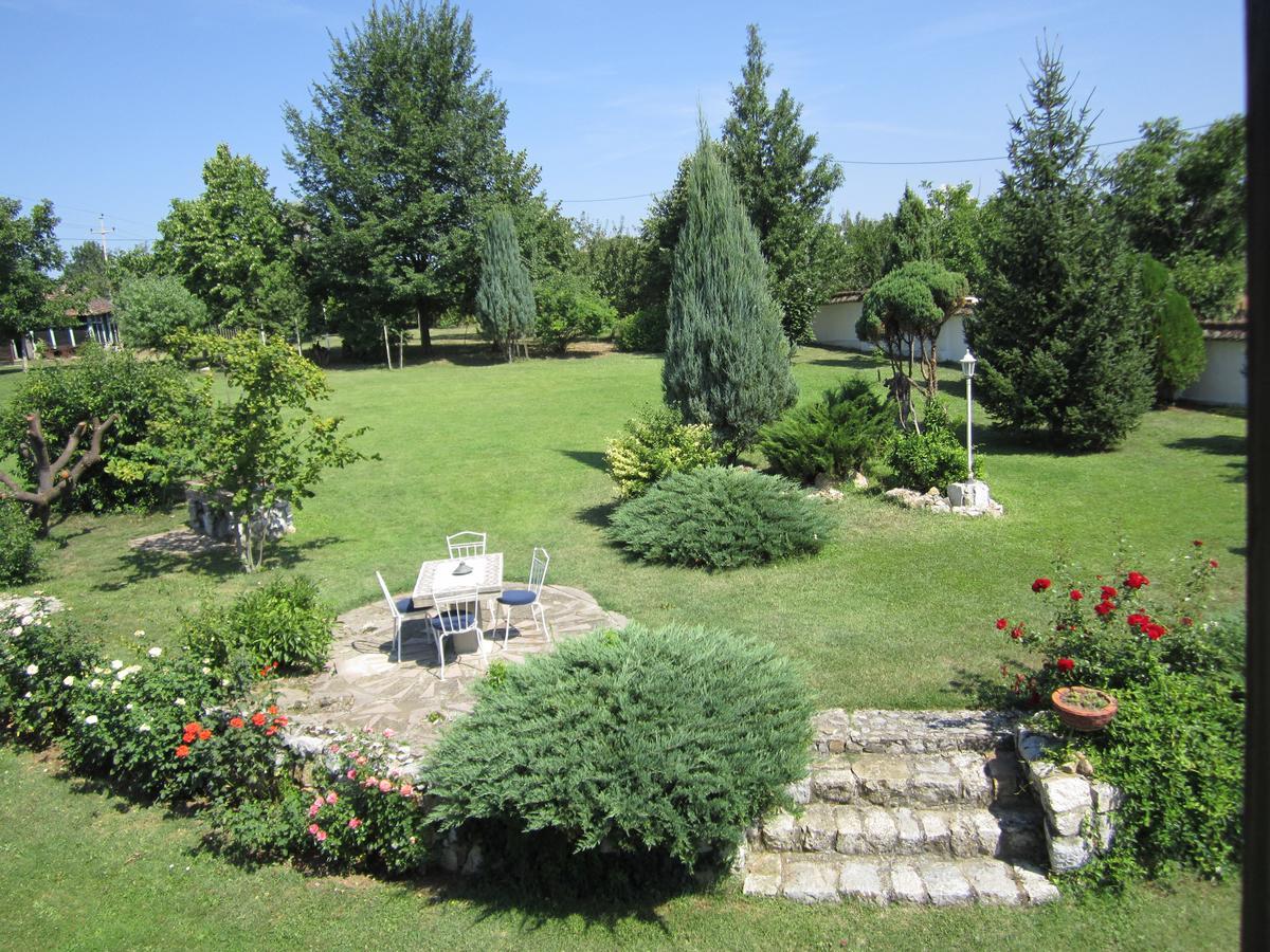 Guest House Vila Albedo Varna Екстер'єр фото